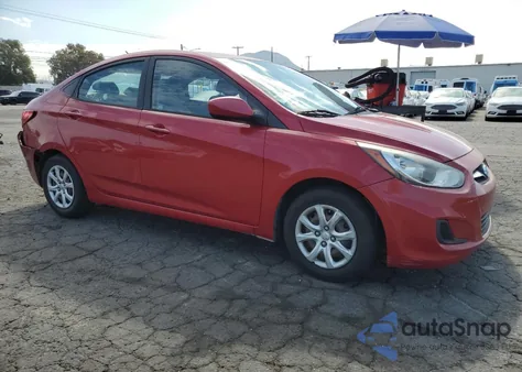 2013 Hyundai Accent Gls z USA, uszkodzony, nr VIN KMHCT4AE6DU368005